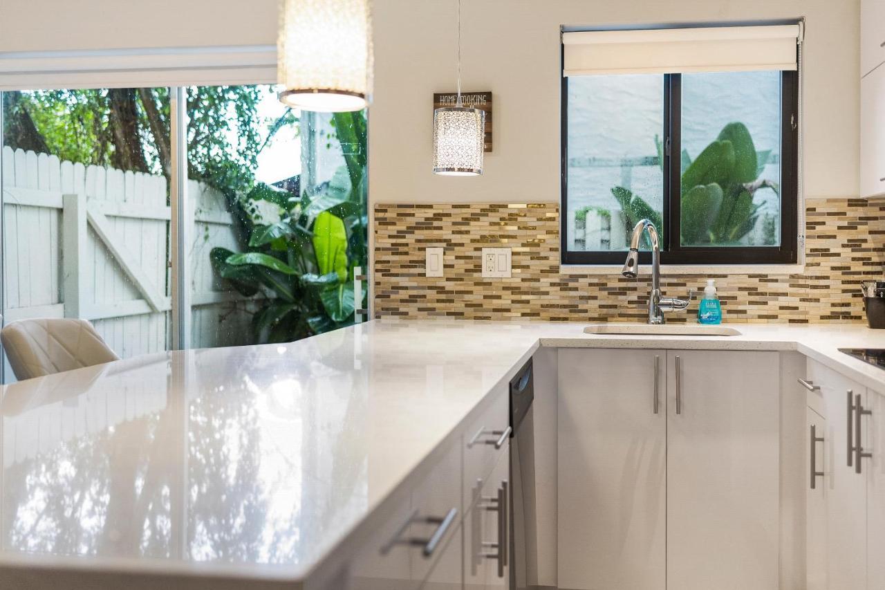 Alani Bay Condos Fort Lauderdale Exterior photo